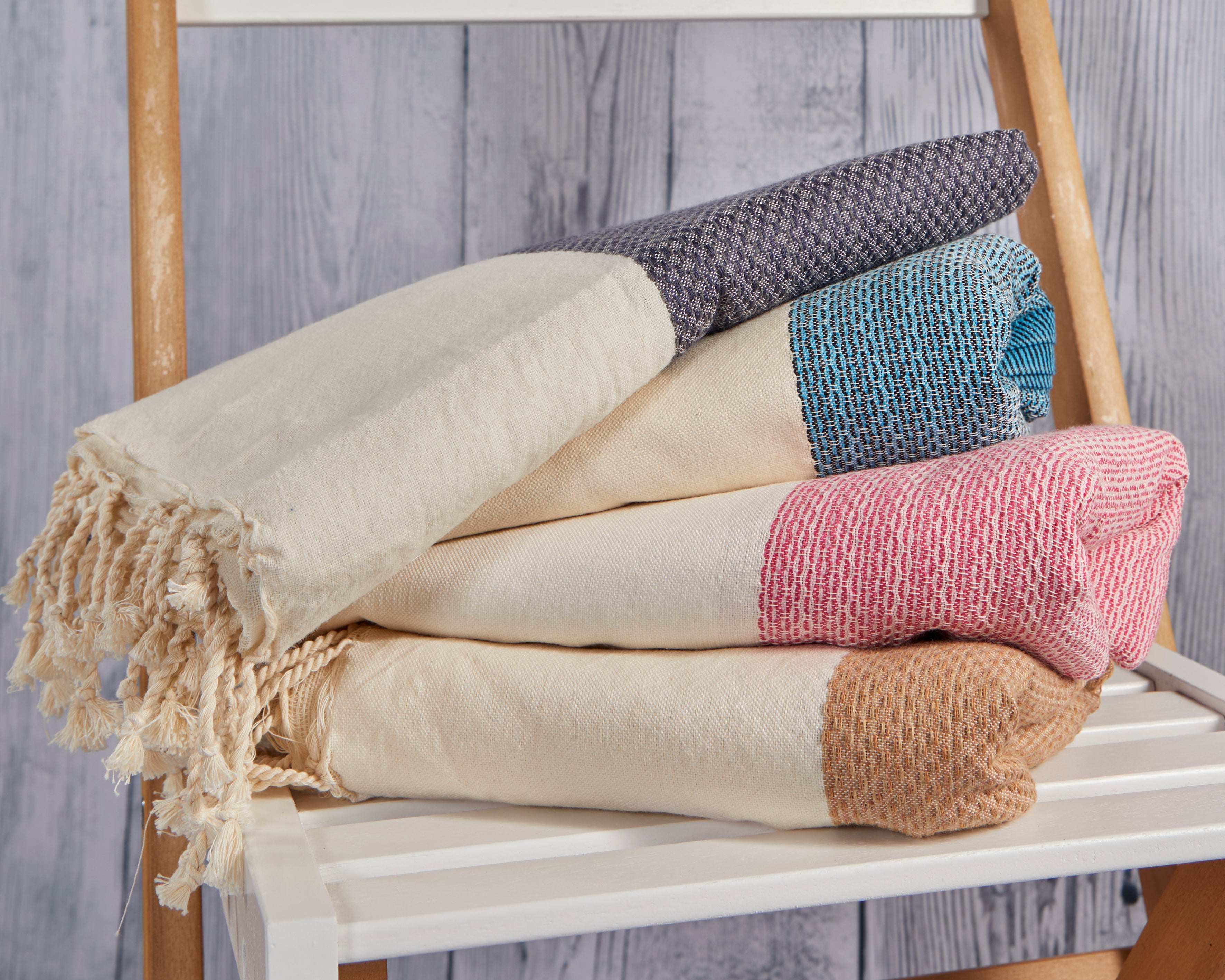 Fouta Mahdia – Serviette Hammam & Plage à Bordures Colorées – 100 % Coton